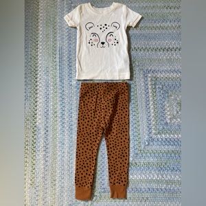 Adorable Old Navy PJ Set - 2T